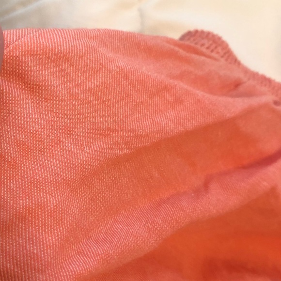 Old Navy crisscross back tank top with ruffle straps. Size M. Cotton/Linen blend - Picture 5 of 5